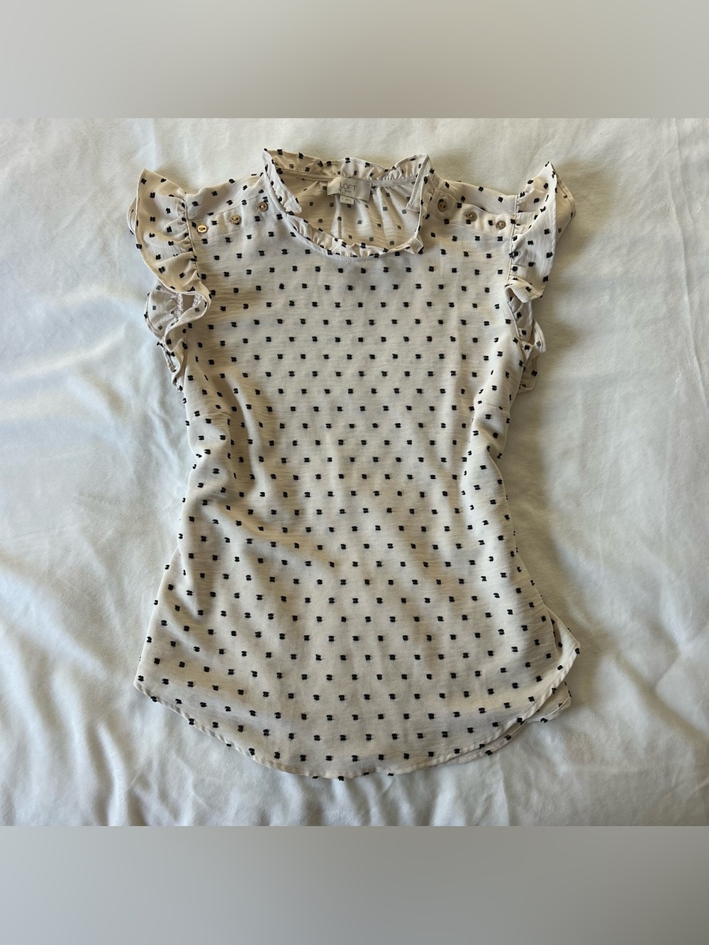 LOFT Polka Dot Flutter Sleeve Top – Size Small